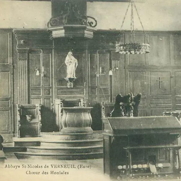 photo ancienne du choeur de la chorale des nonne de l'abbaye saint nicolas en normandie